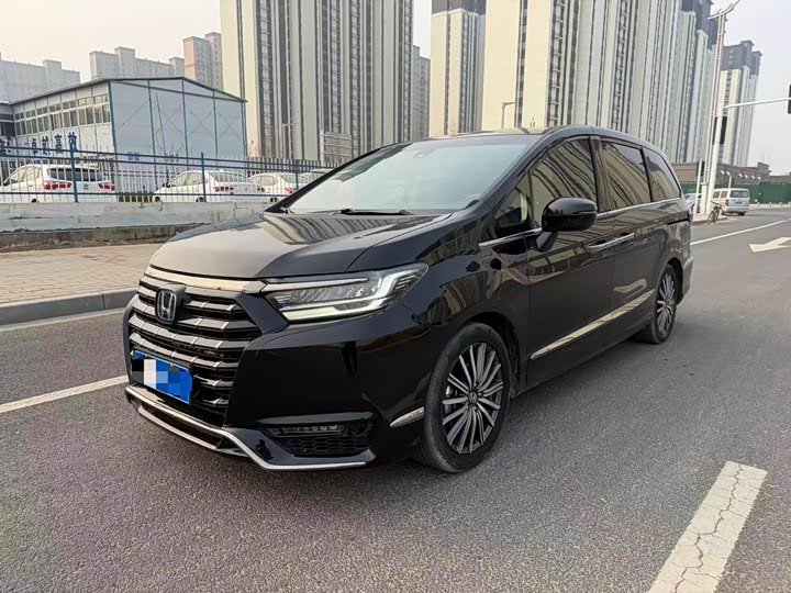 Фото 3 - Honda Elysion