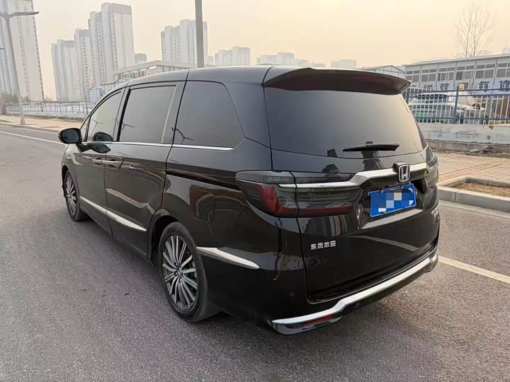 Фото 6 - Honda Elysion