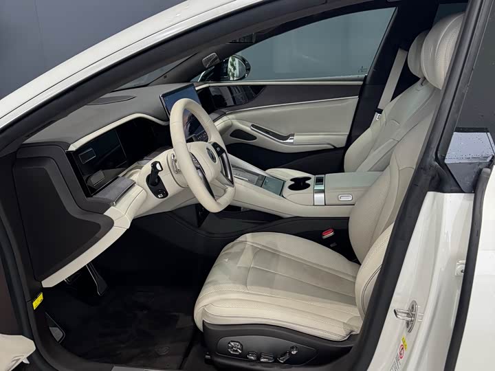 Фото 5 - Denza Z9