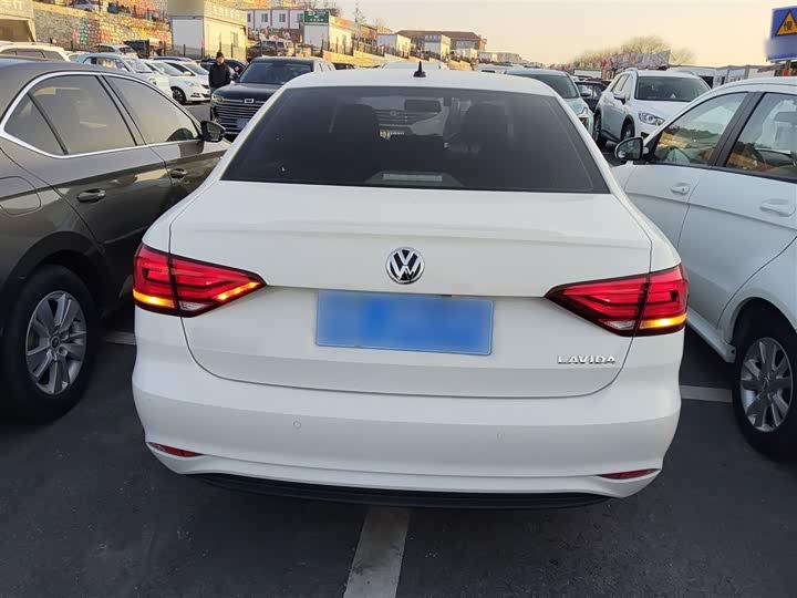 Фото 6 - Volkswagen Lavida