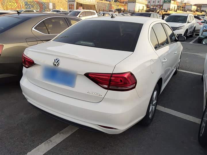 Фото 7 - Volkswagen Lavida