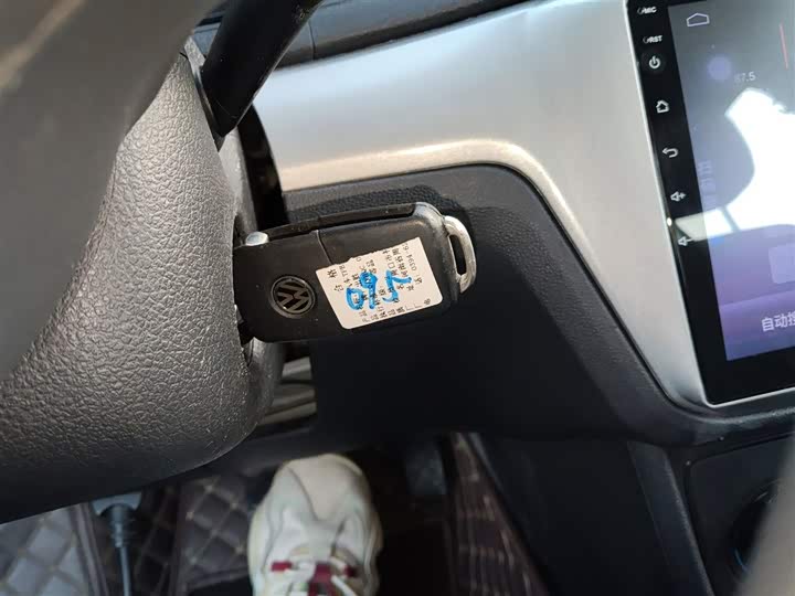 Фото 9 - Volkswagen Lavida