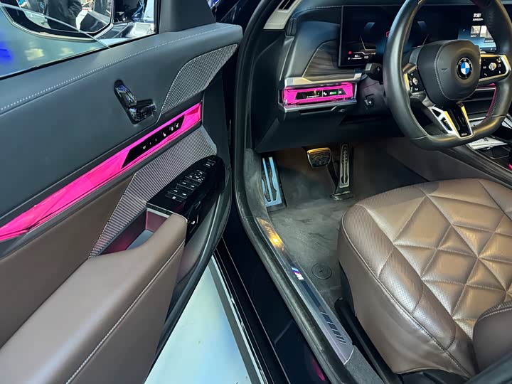 Фото 5 - BMW 7 Series