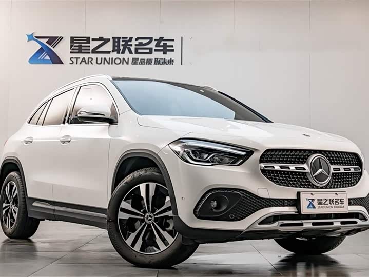 Фото 5 - Mercedes-Benz GLA-Class