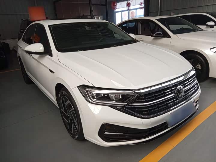 Фото 4 - Volkswagen Sagitar L