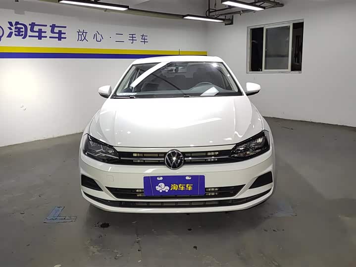 Фото 2 - Volkswagen Polo