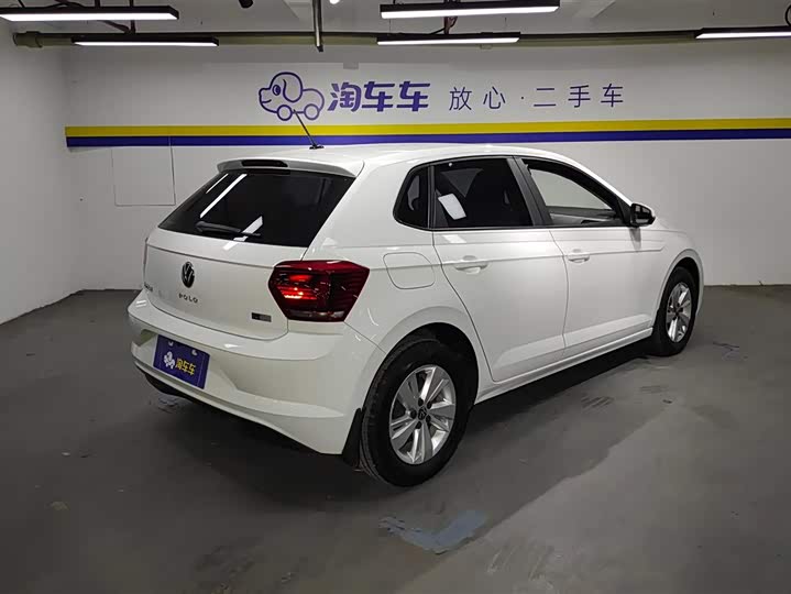 Фото 3 - Volkswagen Polo