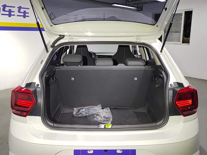 Фото 4 - Volkswagen Polo