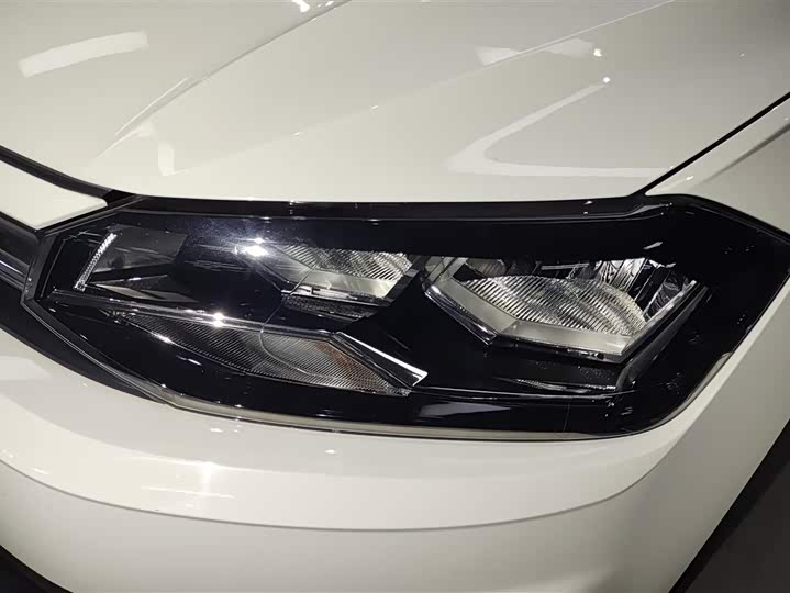 Фото 5 - Volkswagen Polo