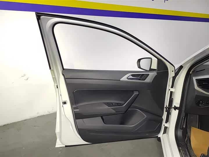 Фото 7 - Volkswagen Polo