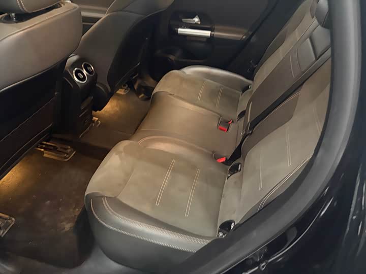 Фото 5 - Mercedes-Benz EQA