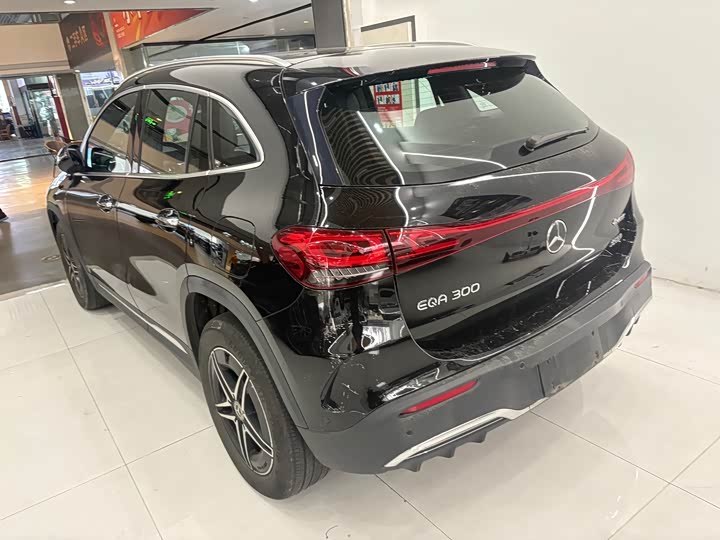 Фото 8 - Mercedes-Benz EQA