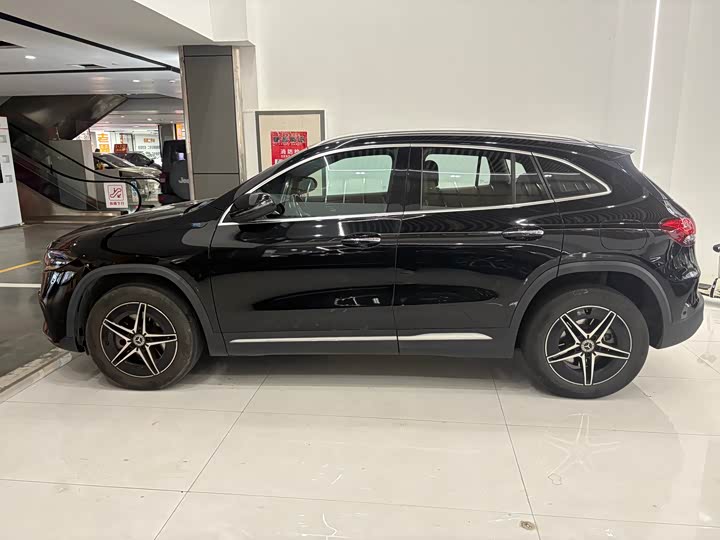 Фото 9 - Mercedes-Benz EQA