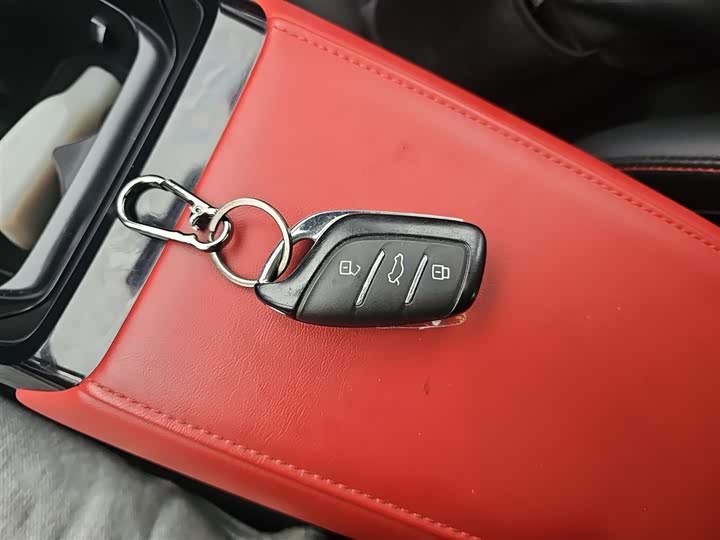 Фото 9 - MG Motor 5