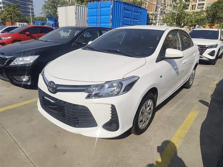 Фото 2 - Toyota Vios