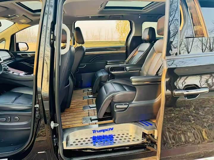 Фото 5 - GAC Trumpchi M8