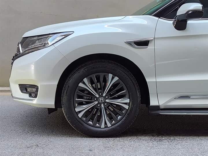 Фото 6 - Honda UR-V