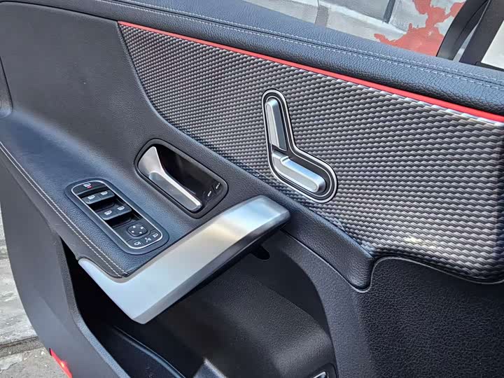 Фото 7 - Mercedes-Benz A-Class