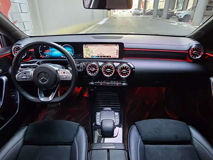 Фото 8 - Mercedes-Benz A-Class