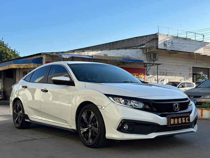 Фото 3 - Honda Civic