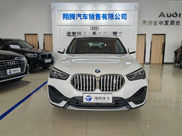Фото 2 - BMW X1