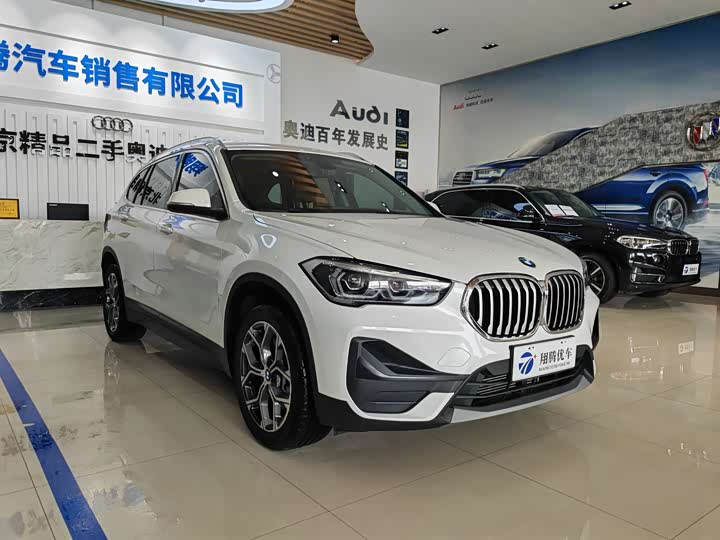 Фото 3 - BMW X1