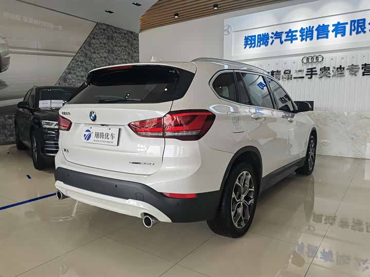 Фото 4 - BMW X1
