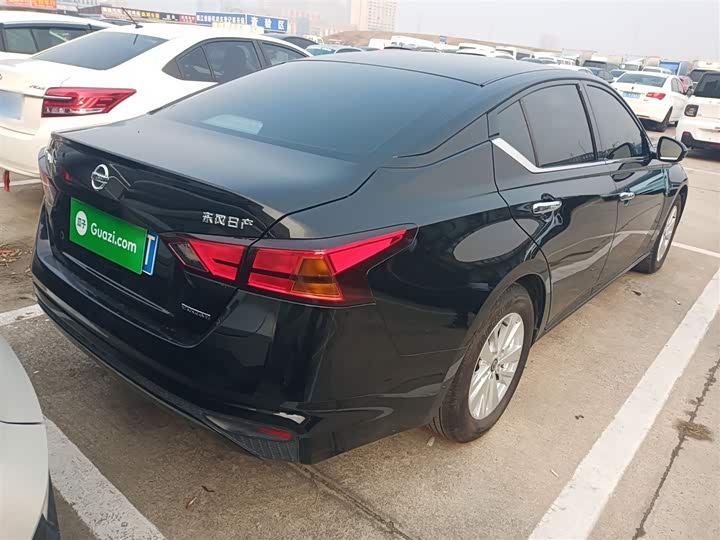 Фото 7 - Nissan Teana