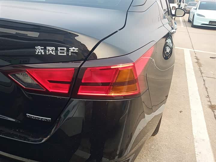 Фото 8 - Nissan Teana