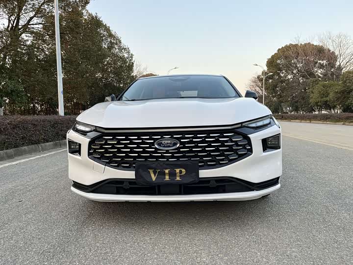 Фото 2 - Ford Mondeo