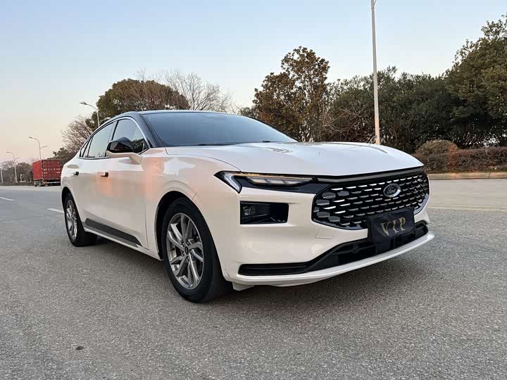 Фото 3 - Ford Mondeo