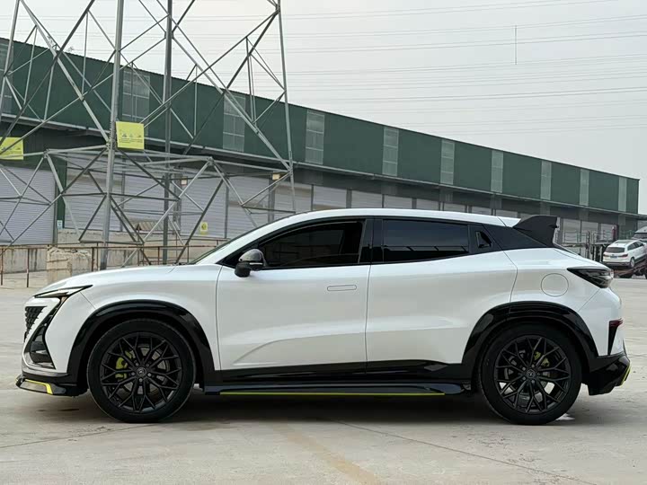 Фото 3 - Changan UNI-T