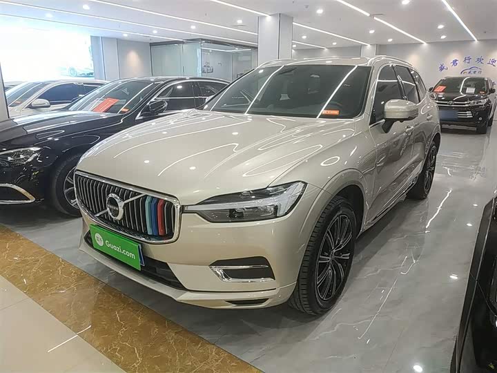 Фото 2 - Volvo XC60