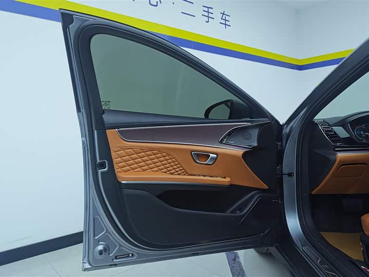 Фото 7 - BYD Han