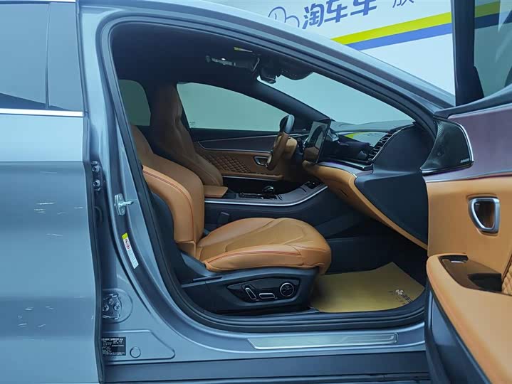 Фото 8 - BYD Han