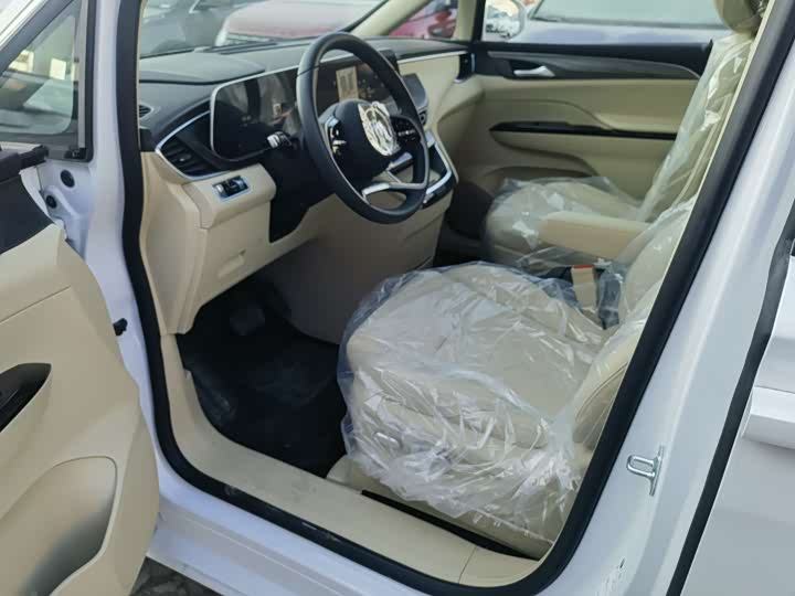 Фото 7 - Buick GL8 Hybrid