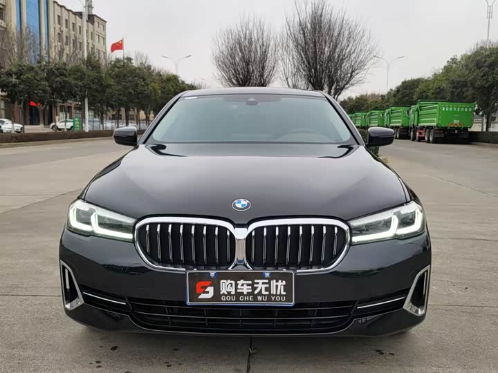 Фото 2 - BMW 5 Series