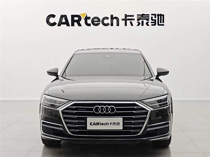 Фото 3 - Audi A8