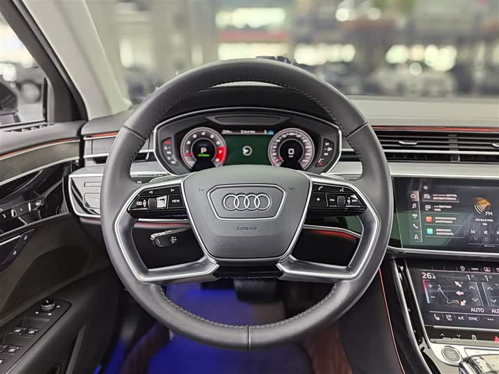Фото 6 - Audi A8