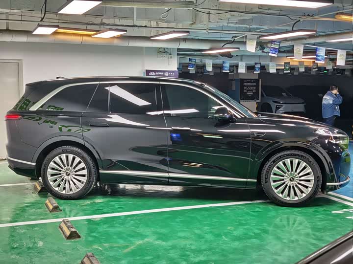 Фото 2 - Nio Onvo L90