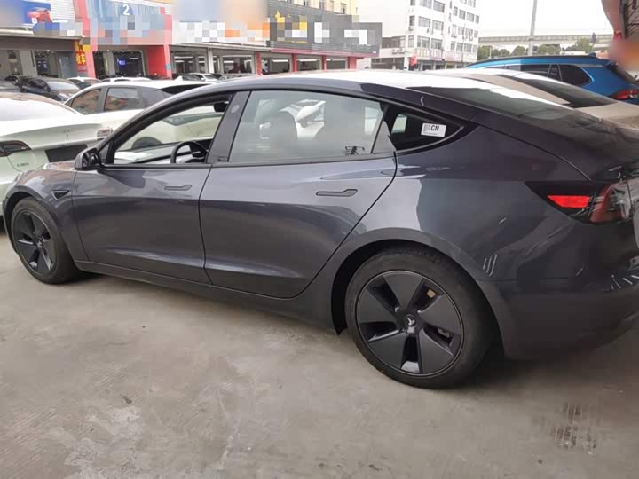 Фото 5 - Tesla Model 3