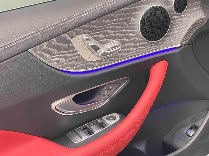 Фото 8 - Mercedes-Benz E-Class