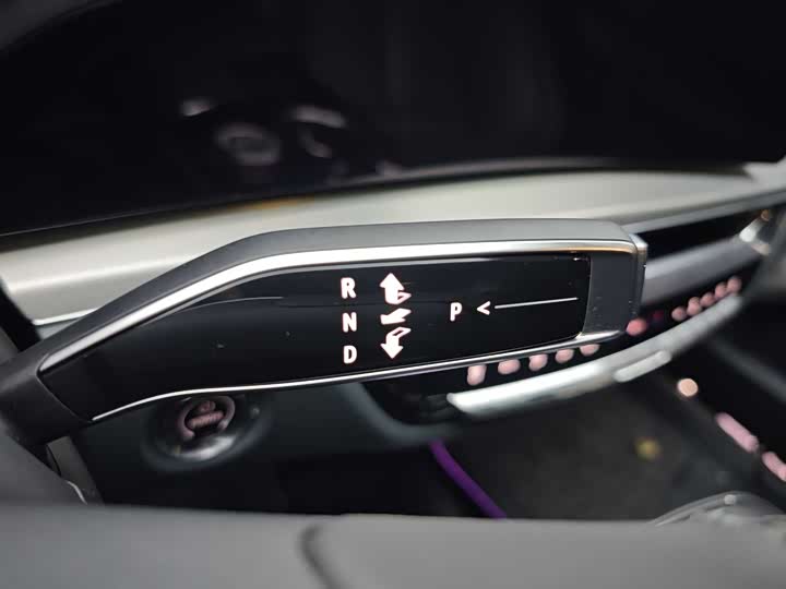 Фото 9 - Cadillac Lyriq