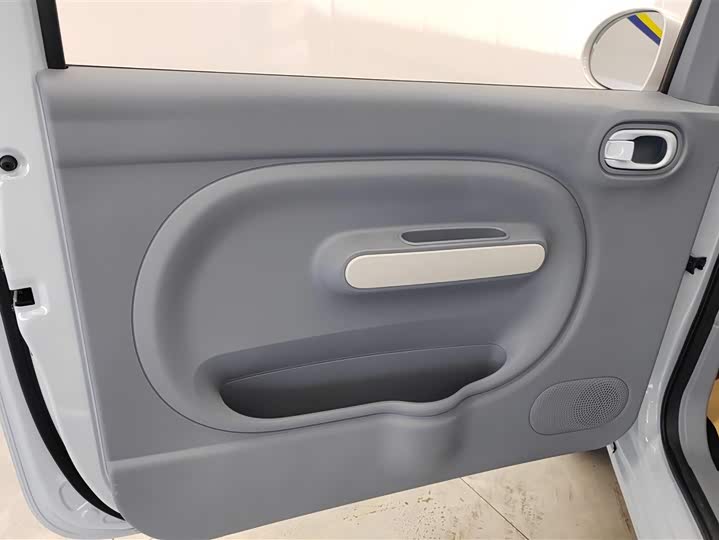 Фото 7 - Bestune Pony