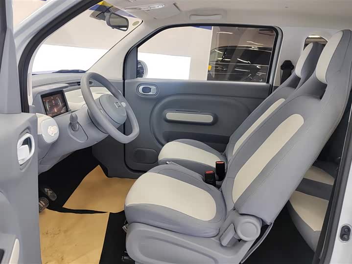 Фото 9 - Bestune Pony