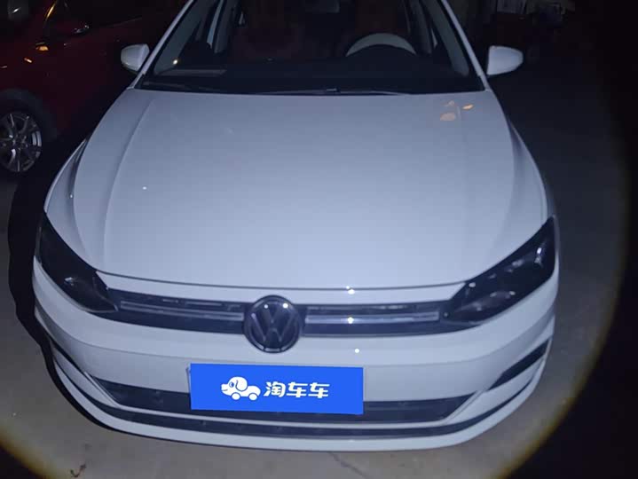 Фото 2 - Volkswagen Polo