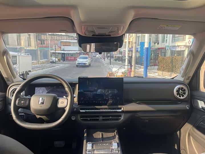 Фото 9 - Tank 300 Hybrid