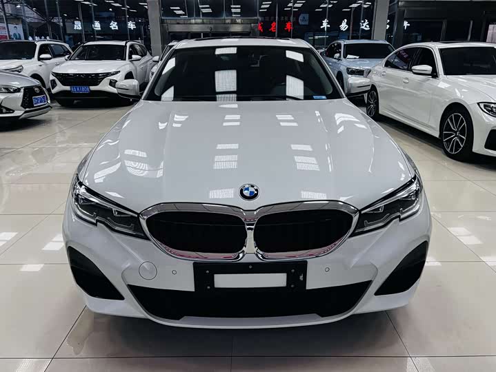 Фото 2 - BMW 3 Series