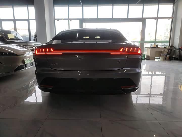 Фото 6 - BYD Han