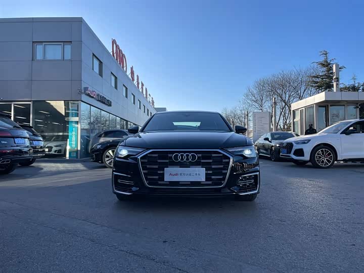 Фото 2 - Audi A6L